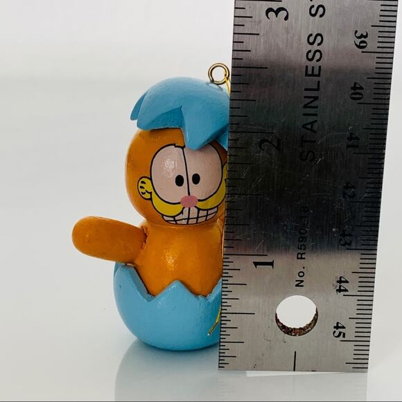 1981 Garfield Wooden Easter Ornament - Picture 7 of 8